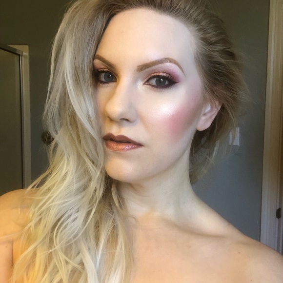 Meet your Posher, Monica - Picture 3 of 3